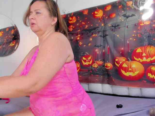 AlexaBennett webcam