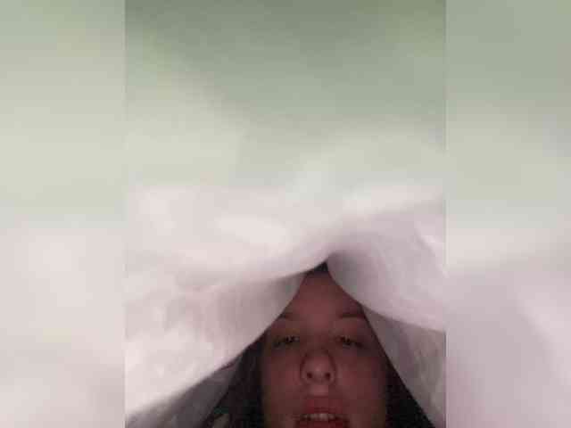 maria2033 webcam