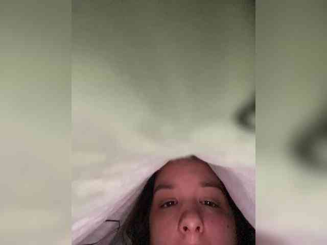 maria2033 webcam
