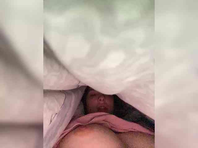 maria2033 webcam