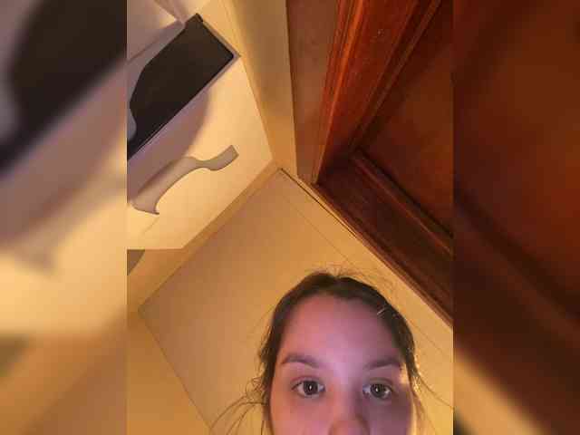 maria2033 webcam