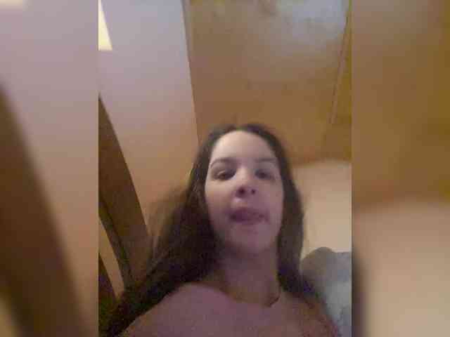 maria2033 webcam