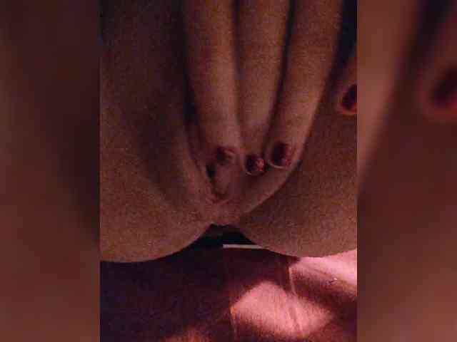 loveorbit Live Webcam on BongaCams