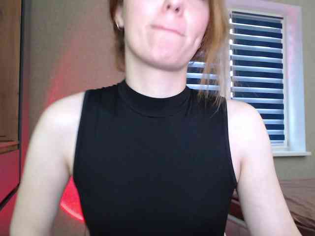 EmiliaRhouds Live Webcam on BongaCams