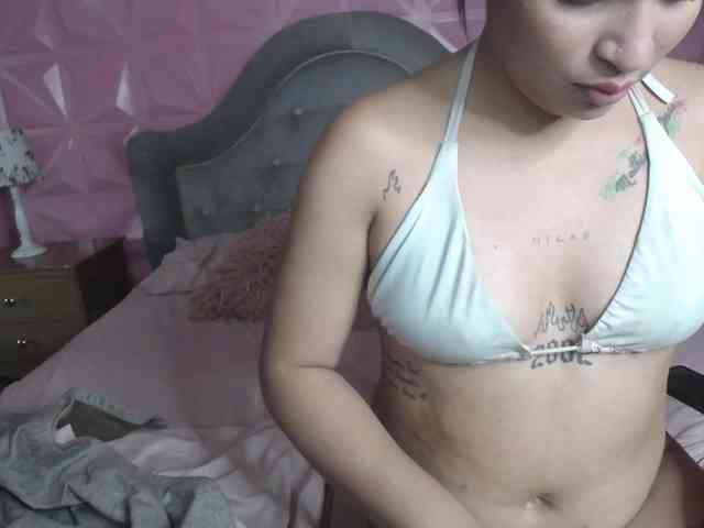 IsaWilliams webcam
