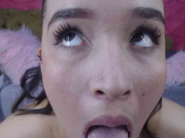 IsaWilliams webcam