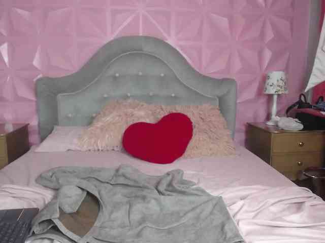 IsaWilliams webcam