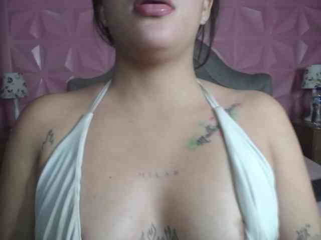 IsaWilliams webcam