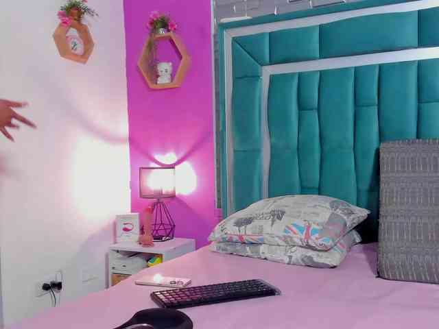 ALEXANDRA-BLANCO webcam