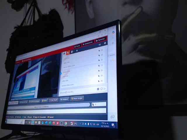 kendalthailor webcam