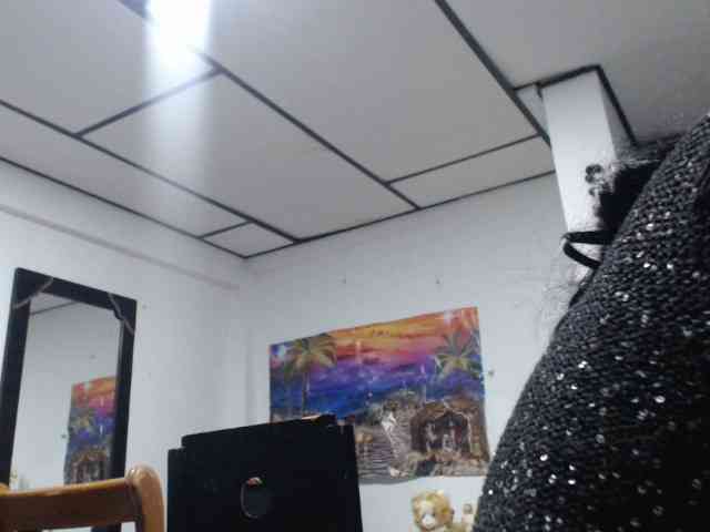 kendalthailor webcam