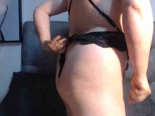 kendalthailor webcam