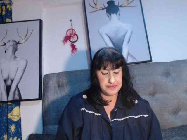 kendalthailor webcam