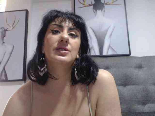 kendalthailor webcam