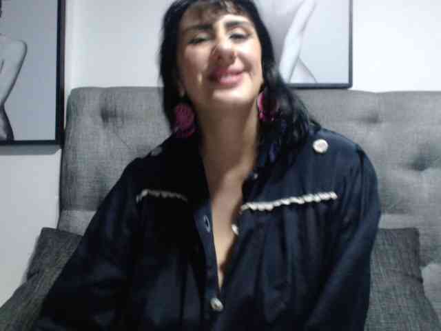 kendalthailor webcam