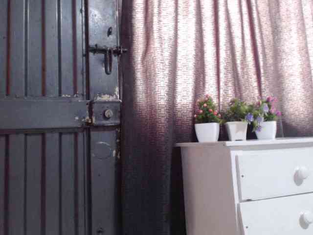 kendalthailor webcam