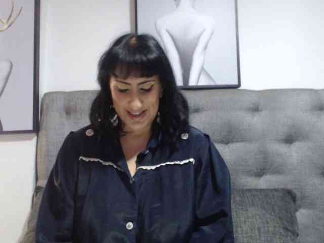 kendalthailor webcam