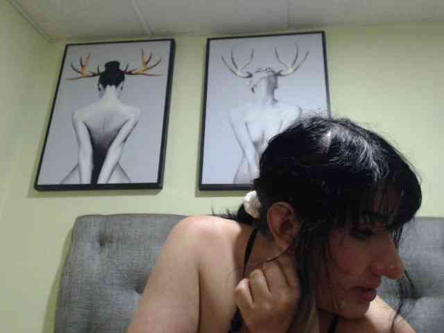 kendalthailor webcam