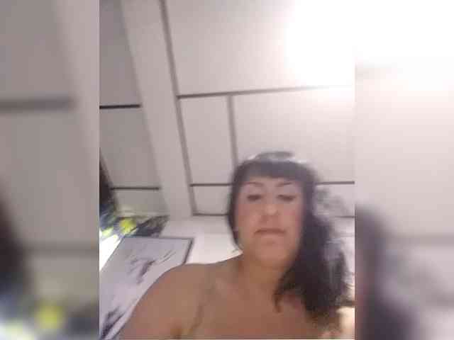 kendalthailor webcam