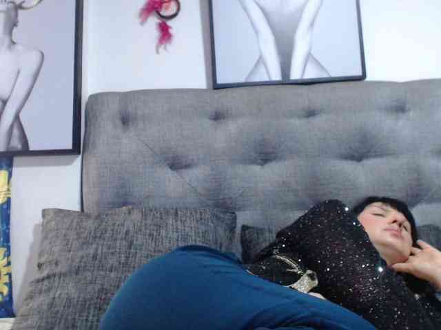 kendalthailor webcam