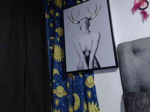 kendalthailor webcam