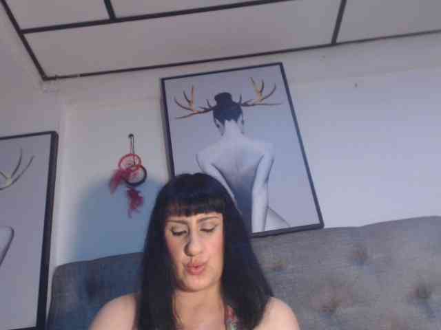 kendalthailor webcam