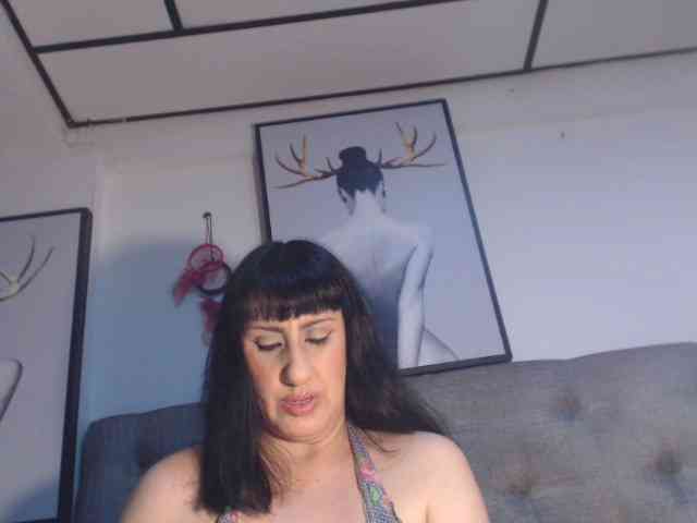 kendalthailor webcam