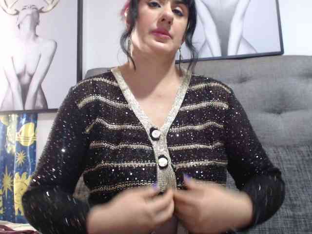 kendalthailor webcam