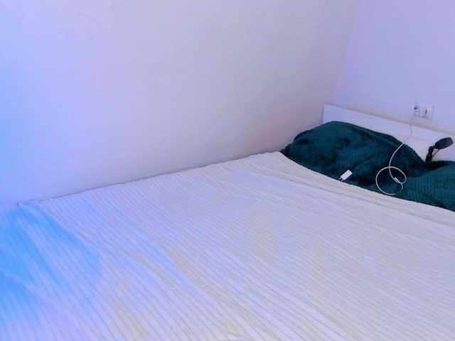 Babyarigoddamn's BongaCams show and profile