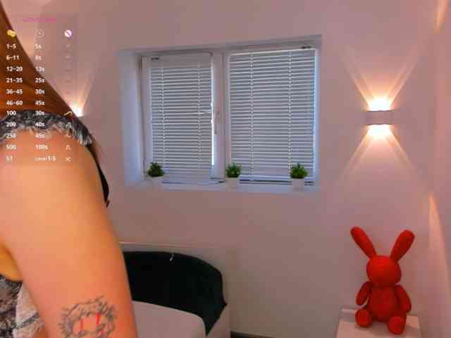 Babyarigoddamn webcam