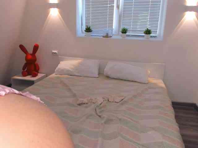 Babyarigoddamn webcam