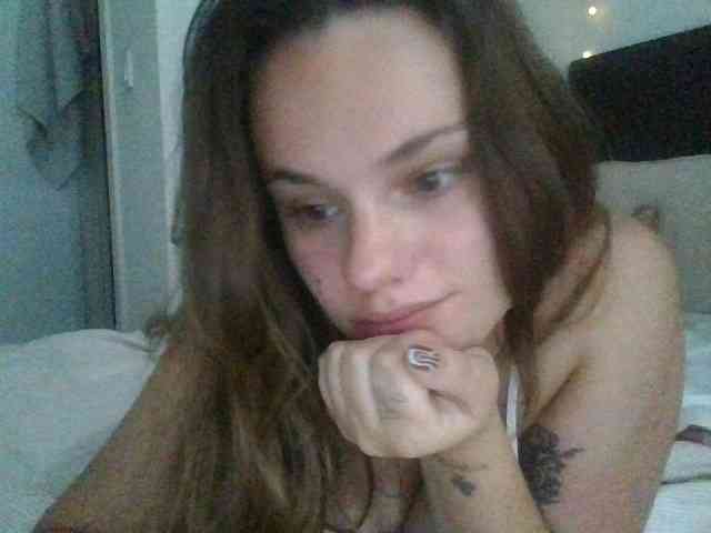 DjennaLove webcam