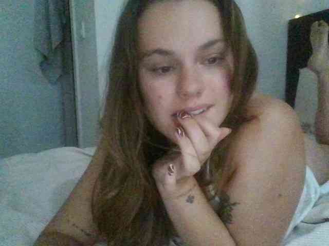 DjennaLove webcam