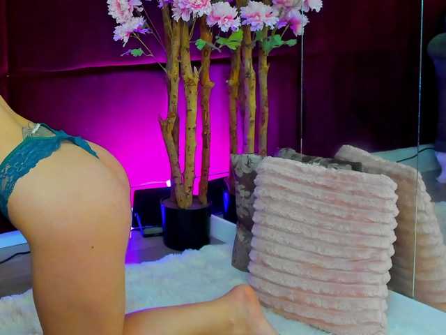  CollegeGirl69 chat room