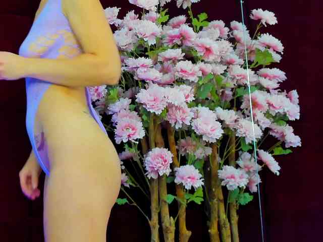 CollegeGirl69 webcam