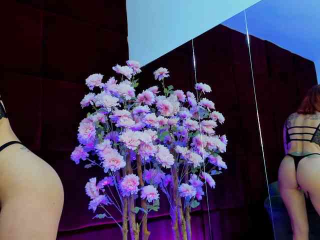 CollegeGirl69 webcam