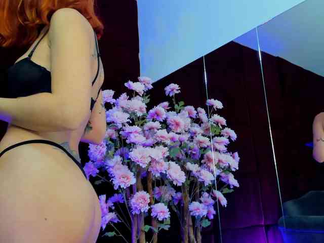 CollegeGirl69 webcam