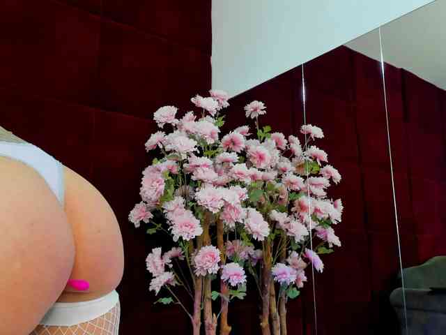 CollegeGirl69 webcam