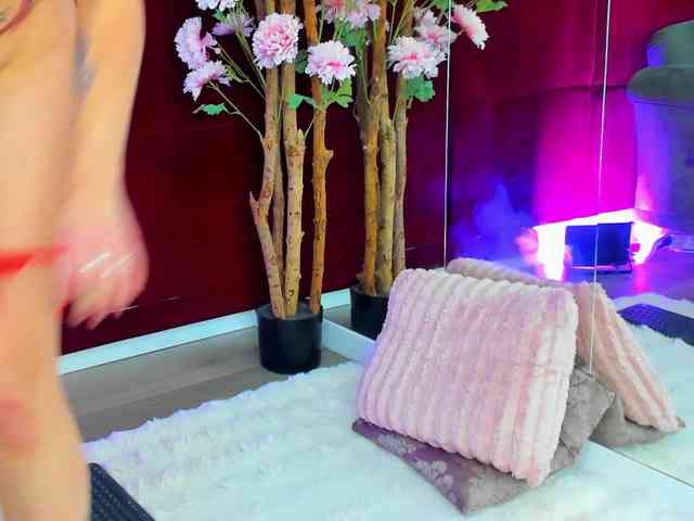 CollegeGirl69 webcam