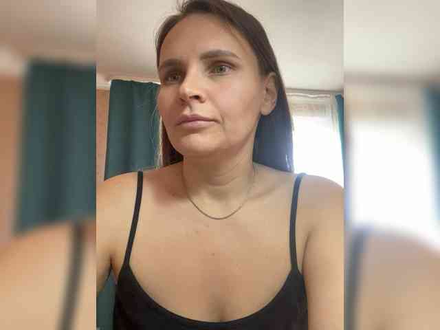 Helenj webcam