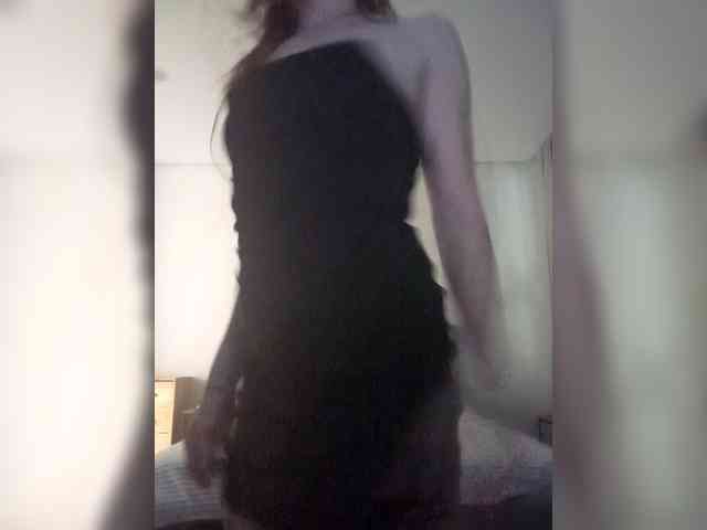 Lola-and-friends webcam
