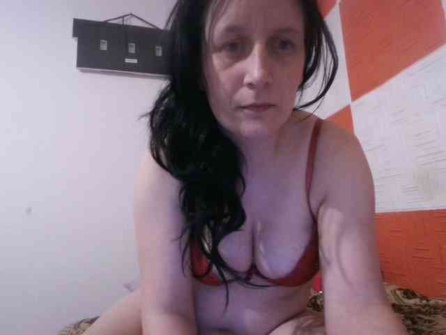 Larasaintporn webcam