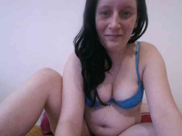 Larasaintporn webcam