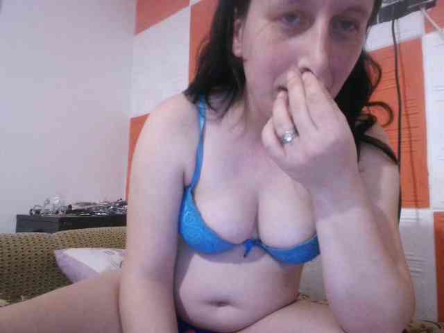 Larasaintporn webcam