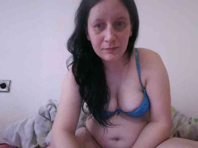 Larasaintporn webcam