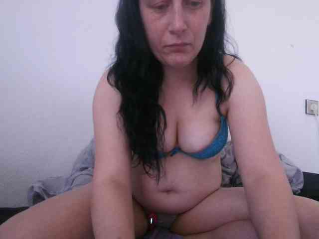 Larasaintporn webcam