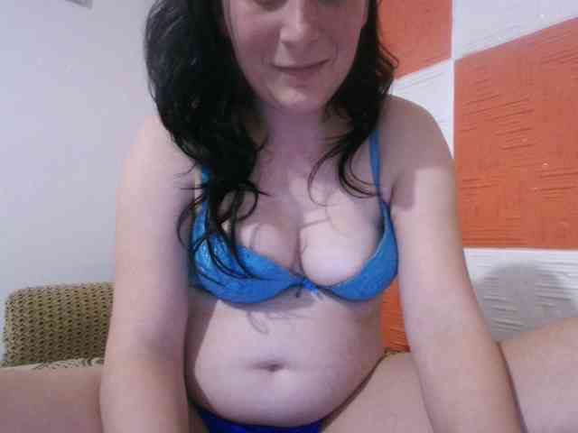 Larasaintporn webcam