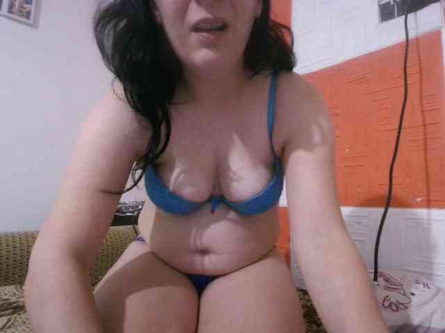 Larasaintporn webcam