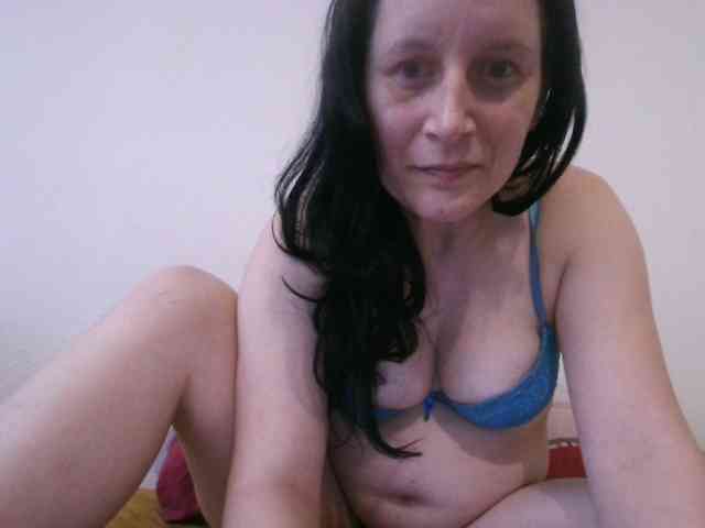 Larasaintporn webcam