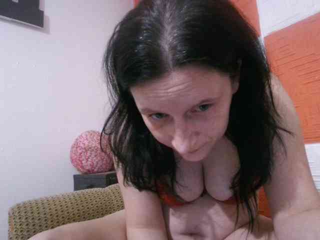 Larasaintporn webcam